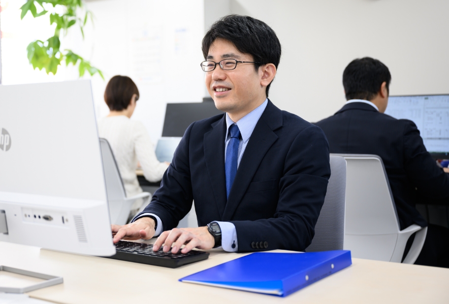 商品企画開発C課長