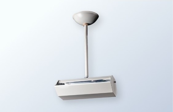 UV-C パイプ吊下形殺菌灯 \n(英光ライティング株式会社製)